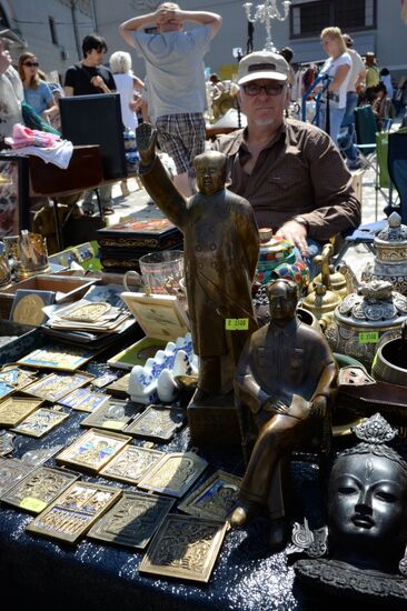 Jumble market at Museum of Moscow