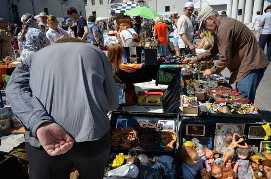 Jumble market at Museum of Moscow