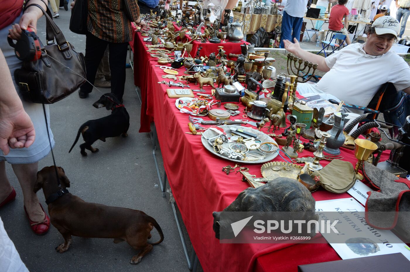 Jumble market at Museum of Moscow