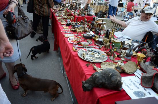 Jumble market at Museum of Moscow