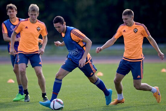Football. UEFA Champions League. PFC CSKA training session