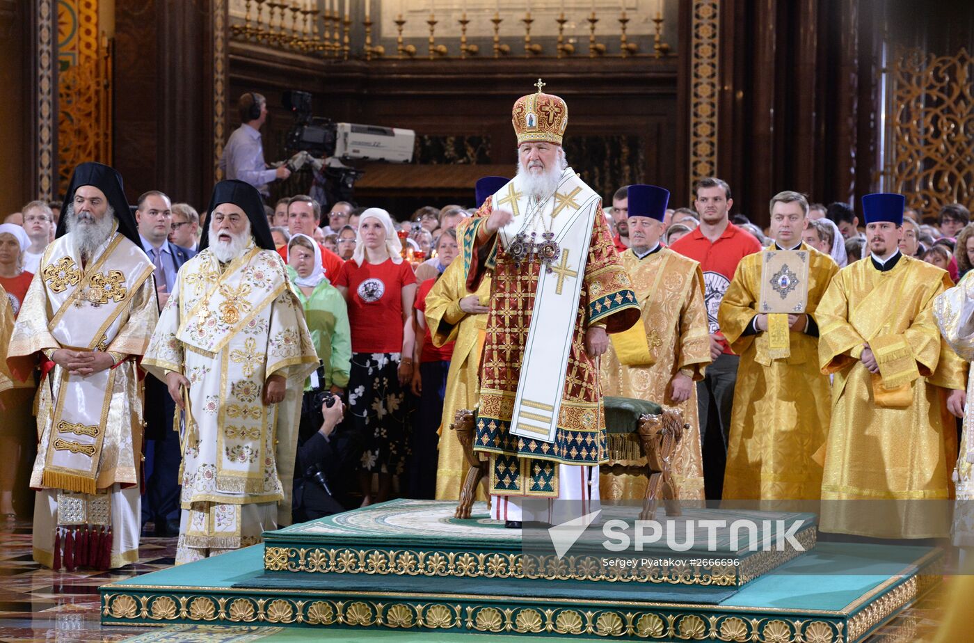 Patriarch Kirill holds divine service on the day of remembering Holy Prince Vladimir Equal to the Apostles