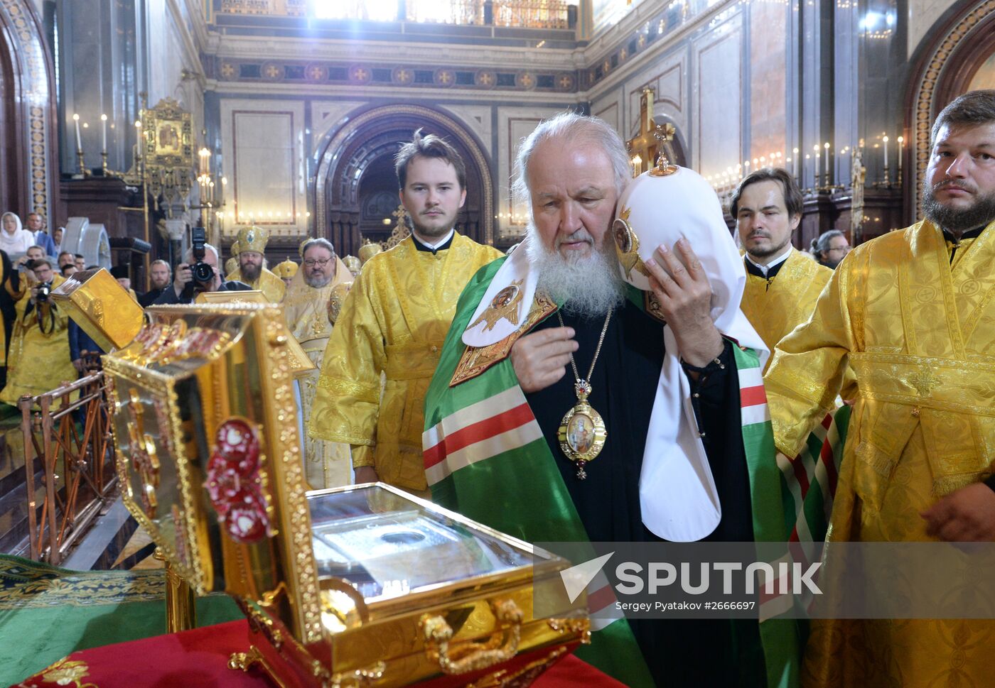 Patriarch Kirill holds divine service on the day of remembering Holy Prince Vladimir Equal to the Apostles