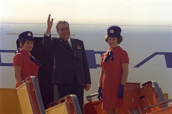 Leonid Brezhnev visits India
