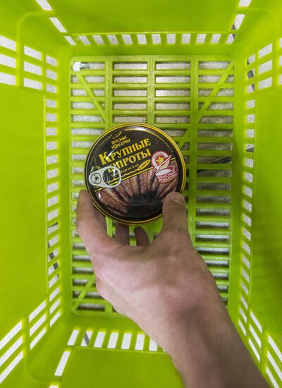 Rospotrebnadzor bans import of canned fish from Latvia