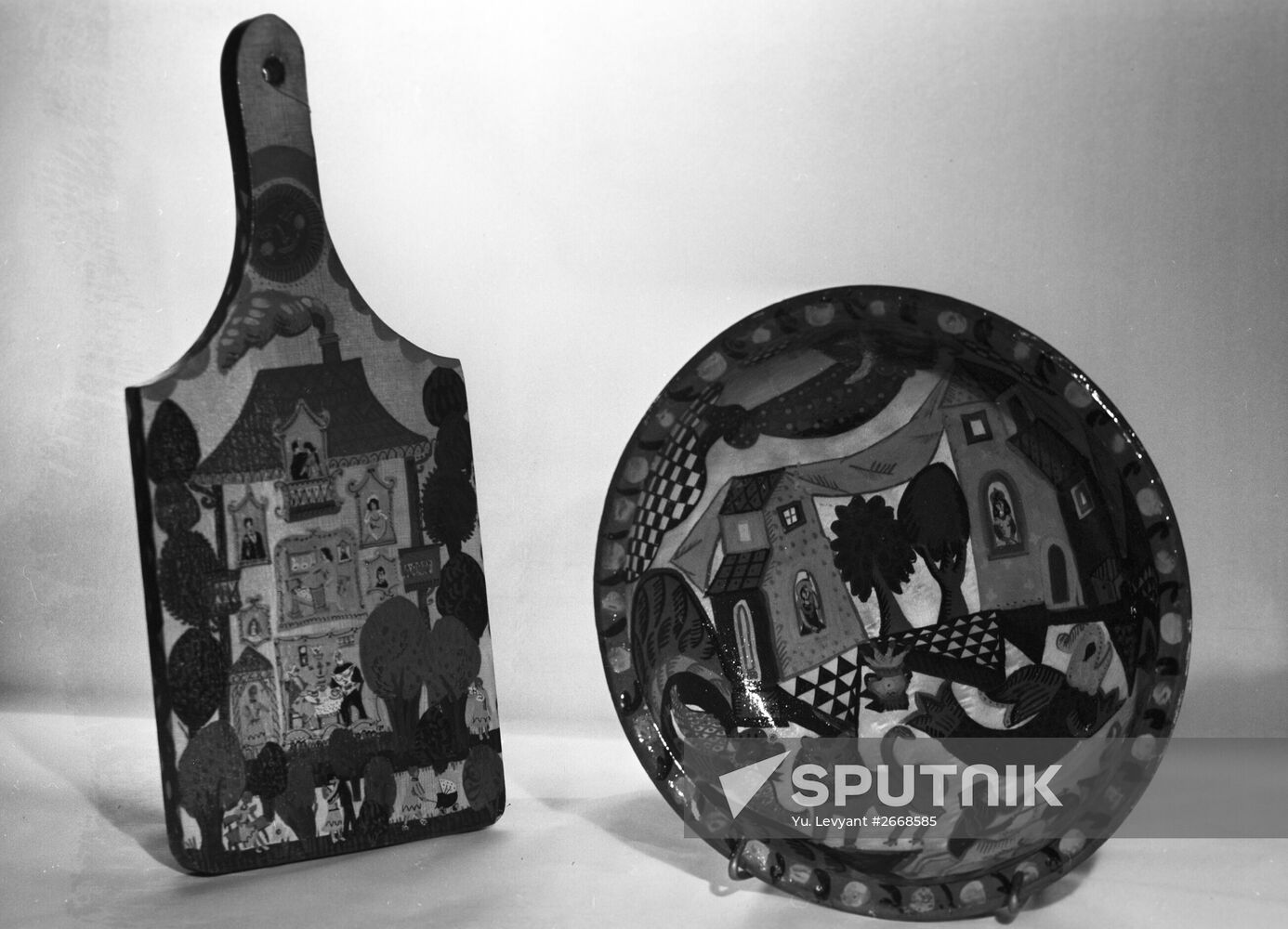 Handmade decorative dishes