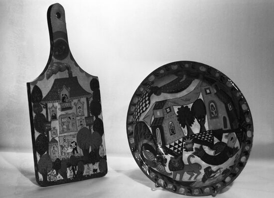 Handmade decorative dishes