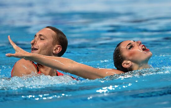 FINA 2015 World 2015 FINA World Championships. Syn. Synchronized swimming. Mixed duet free finaled duet swimming. Solo. Free routine. Finals