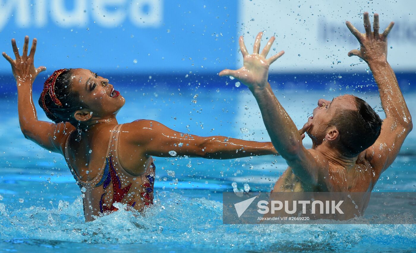 FINA 2015 World Championships. Synchronized swimming. Mixed duet free finaled duet swimming. Solo. Free routine. Finals