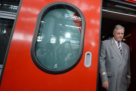 Moscow-Voronezh double-decker train hits the railways