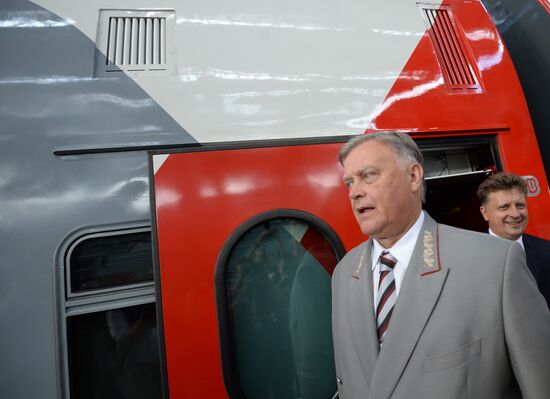 Moscow-Voronezh double-decker train hits the railways