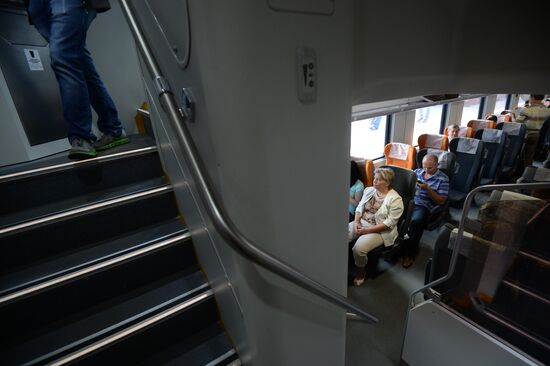 Moscow-Voronezh double-decker train hits the railways