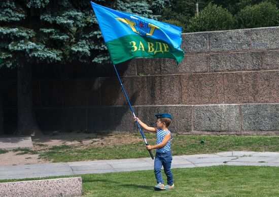 Russian cities mark Airborne Force Day