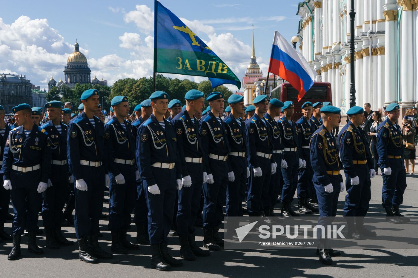 Russian cities mark Airborne Force Day