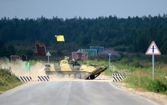 The Suvorov Onslaught competition of BMP-2 infantry combat vehicles. Day Two