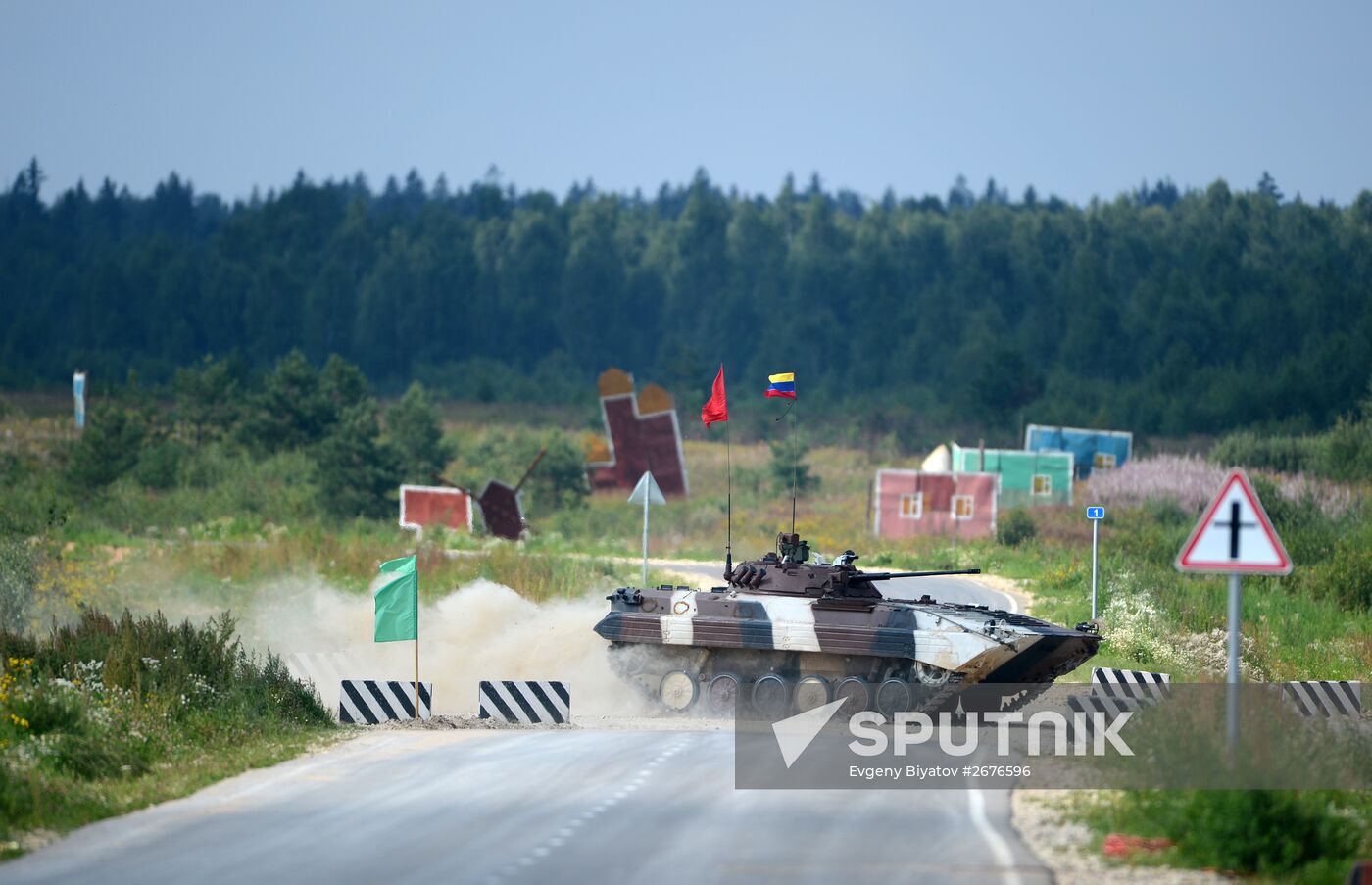 The Suvorov Onslaught competition of BMP-2 infantry combat vehicles. Day Two