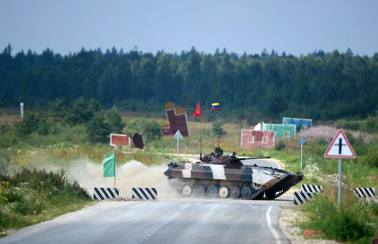 The Suvorov Onslaught competition of BMP-2 infantry combat vehicles. Day Two