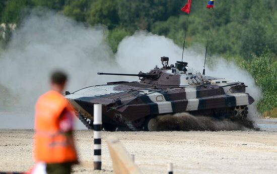 The Suvorov Onslaught competition of BMP-2 infantry combat vehicles. Day Two