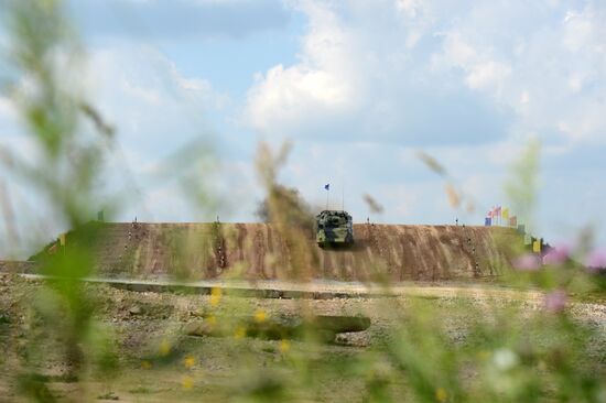 The Suvorov Onslaught competition of BMP-2 infantry combat vehicles. Day Two