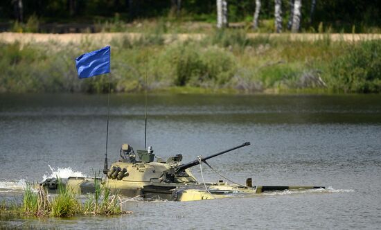 The Suvorov Onslaught competition of BMP-2 infantry combat vehicles. Day Two