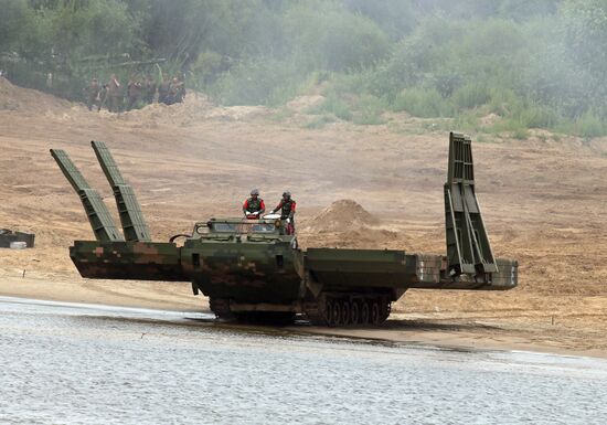 Open Water engineering troops competition