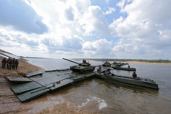 Open Water engineering troops competition