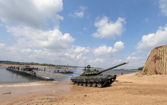 Open Water engineering troops competition