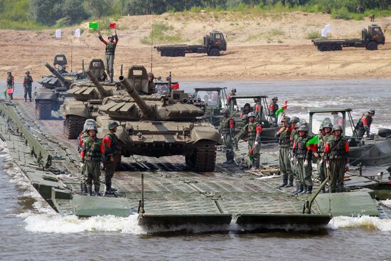 Open Water engineering troops competition