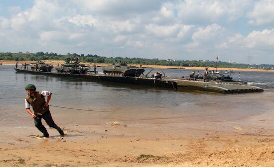 Open Water engineering troops competition