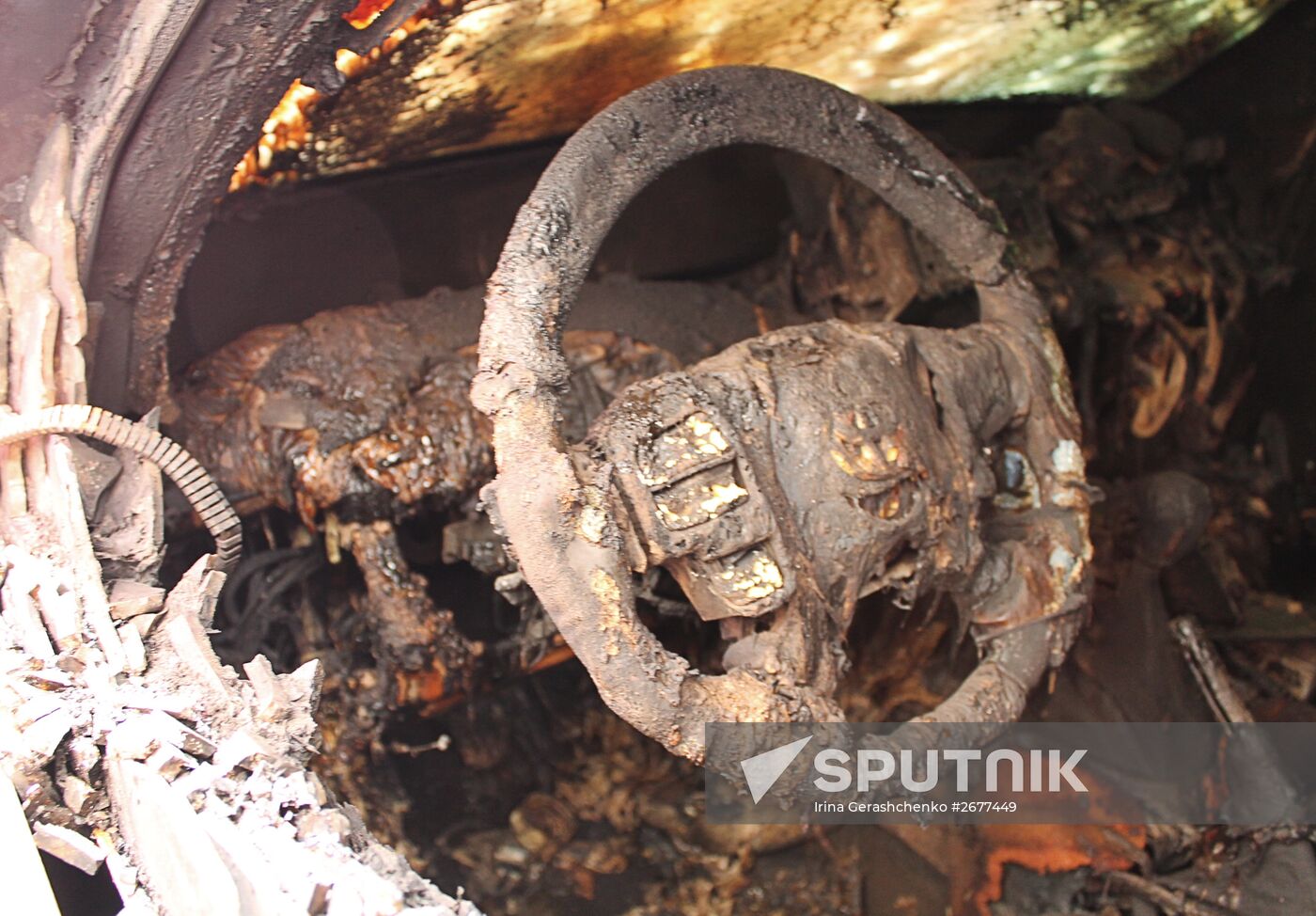 Six OSCE mission cars burned in Donetsk
