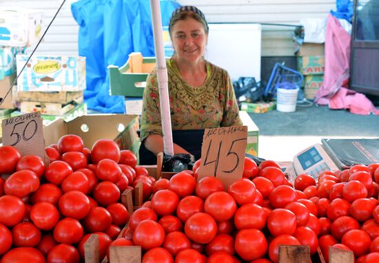 Vegetables and fruit on sale in Grozny