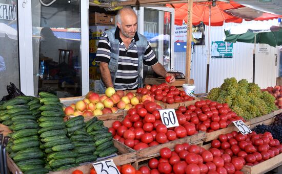 Vegetables and fruit on sale in Grozny