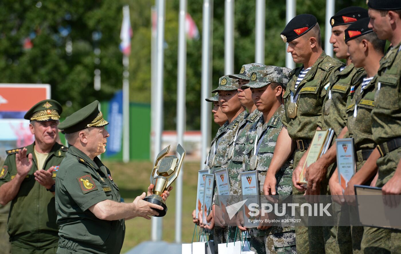 The Suvorov Onslaught competition of BMP-2 infantry combat vehicles. Finals