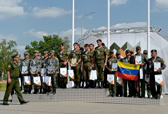 The Suvorov Onslaught competition of BMP-2 infantry combat vehicles. Finals