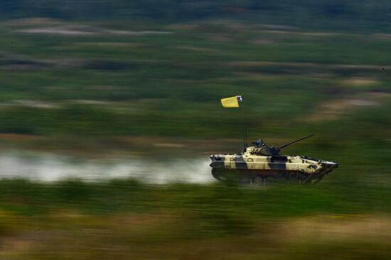 The Suvorov Onslaught competition of BMP-2 infantry combat vehicles. Finals