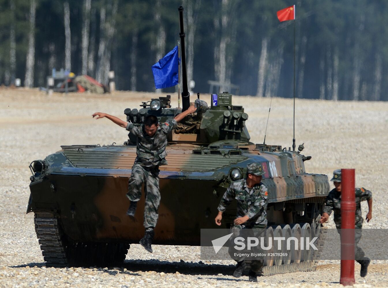 The Suvorov Onslaught competition of BMP-2 infantry combat vehicles. Finals