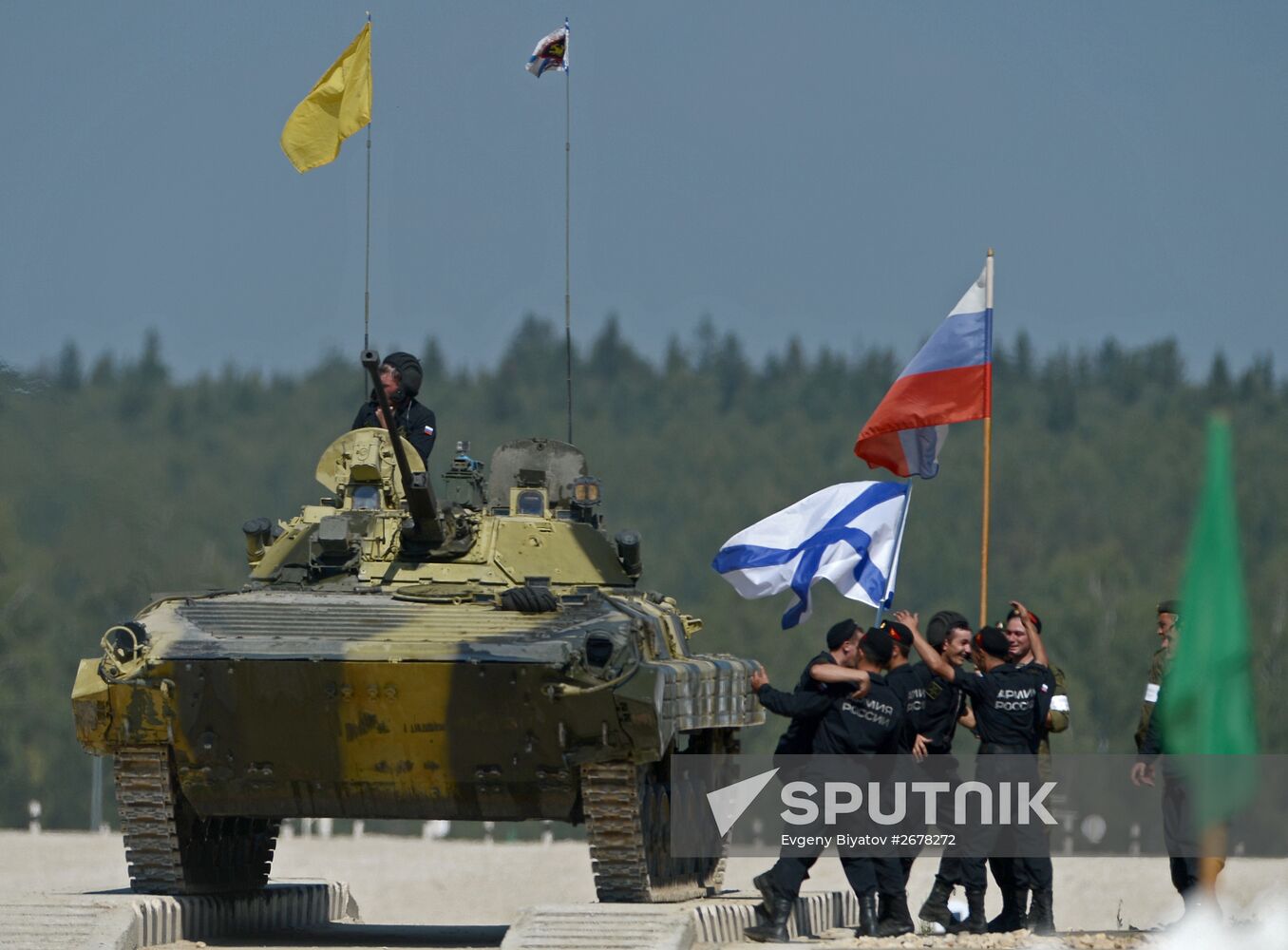 The Suvorov Onslaught competition of BMP-2 infantry combat vehicles. Finals