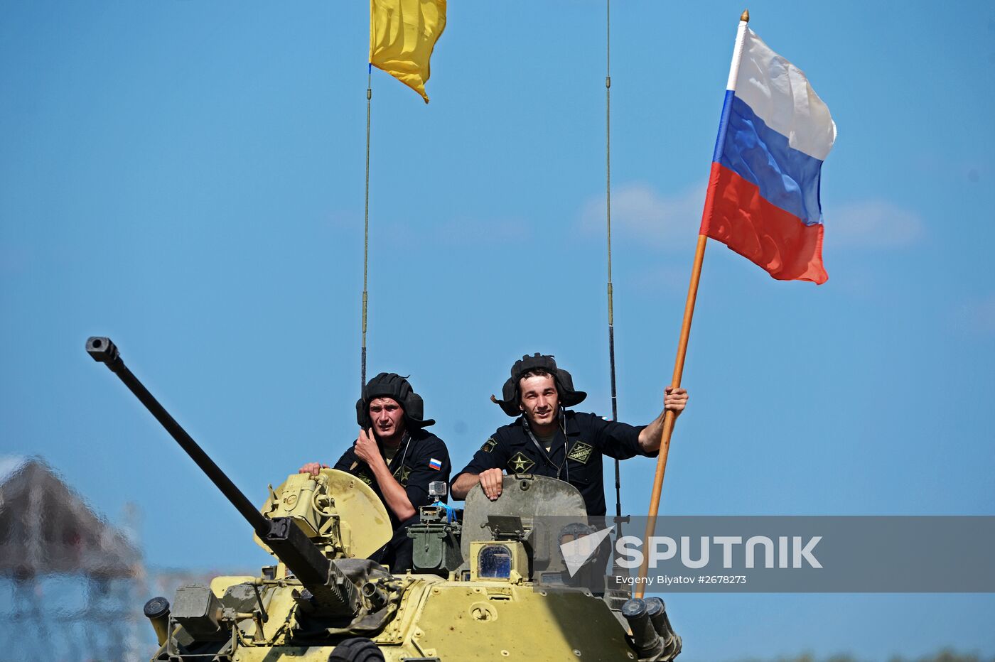 The Suvorov Onslaught competition of BMP-2 infantry combat vehicles. Finals