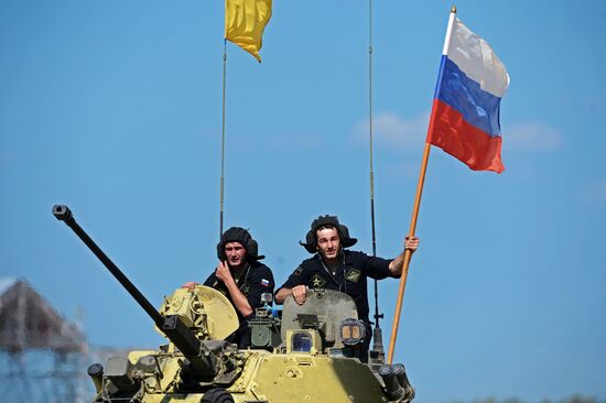 The Suvorov Onslaught competition of BMP-2 infantry combat vehicles. Finals