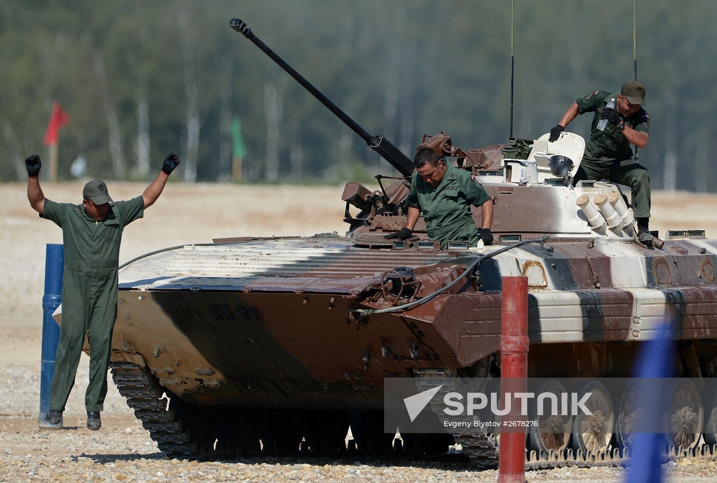 The Suvorov Onslaught competition of BMP-2 infantry combat vehicles. Finals