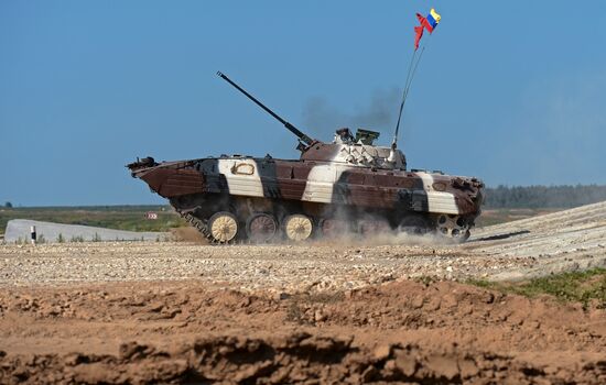 The Suvorov Onslaught competition of BMP-2 infantry combat vehicles. Finals