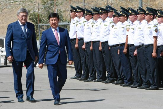 Kyrgyzstan and Kazakhstan open borders