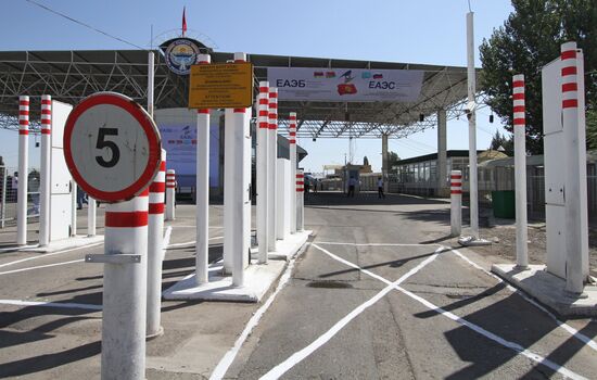 Kyrgyzstan and Kazakhstan open borders