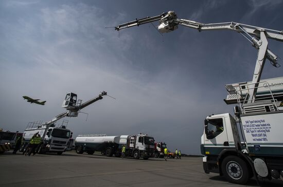 Airplane servicing at Domodedovo airport