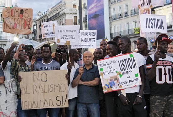 Immigrants protest in Madrid
