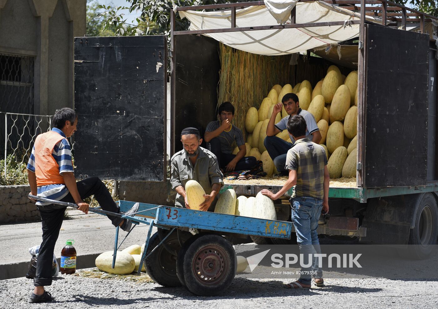 Roadside market in Dushanbe