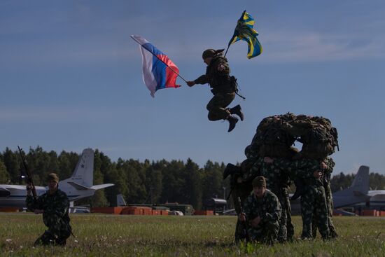 Aviation Day celebrated in Leningrad Region