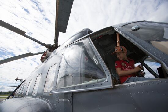 Aviation Day celebrated in Leningrad Region