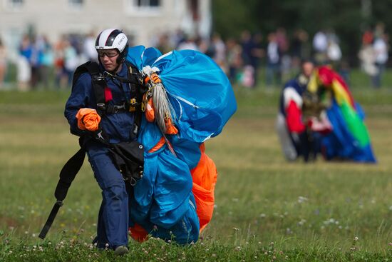Aviation Day celebrated in Leningrad Region