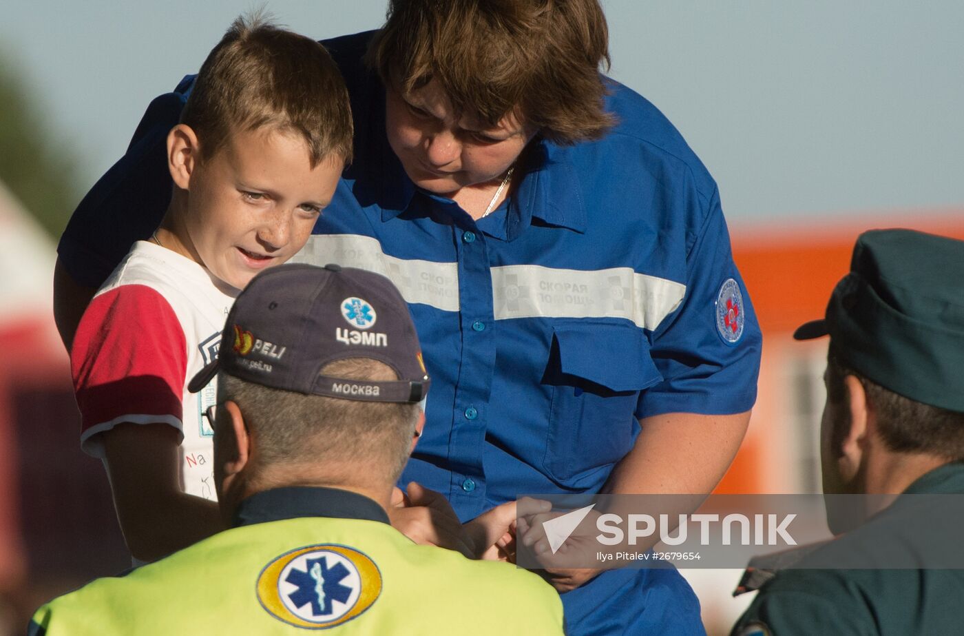 Severely ill children from southeastern Ukraine flown to Moscow by Emergencies Ministry